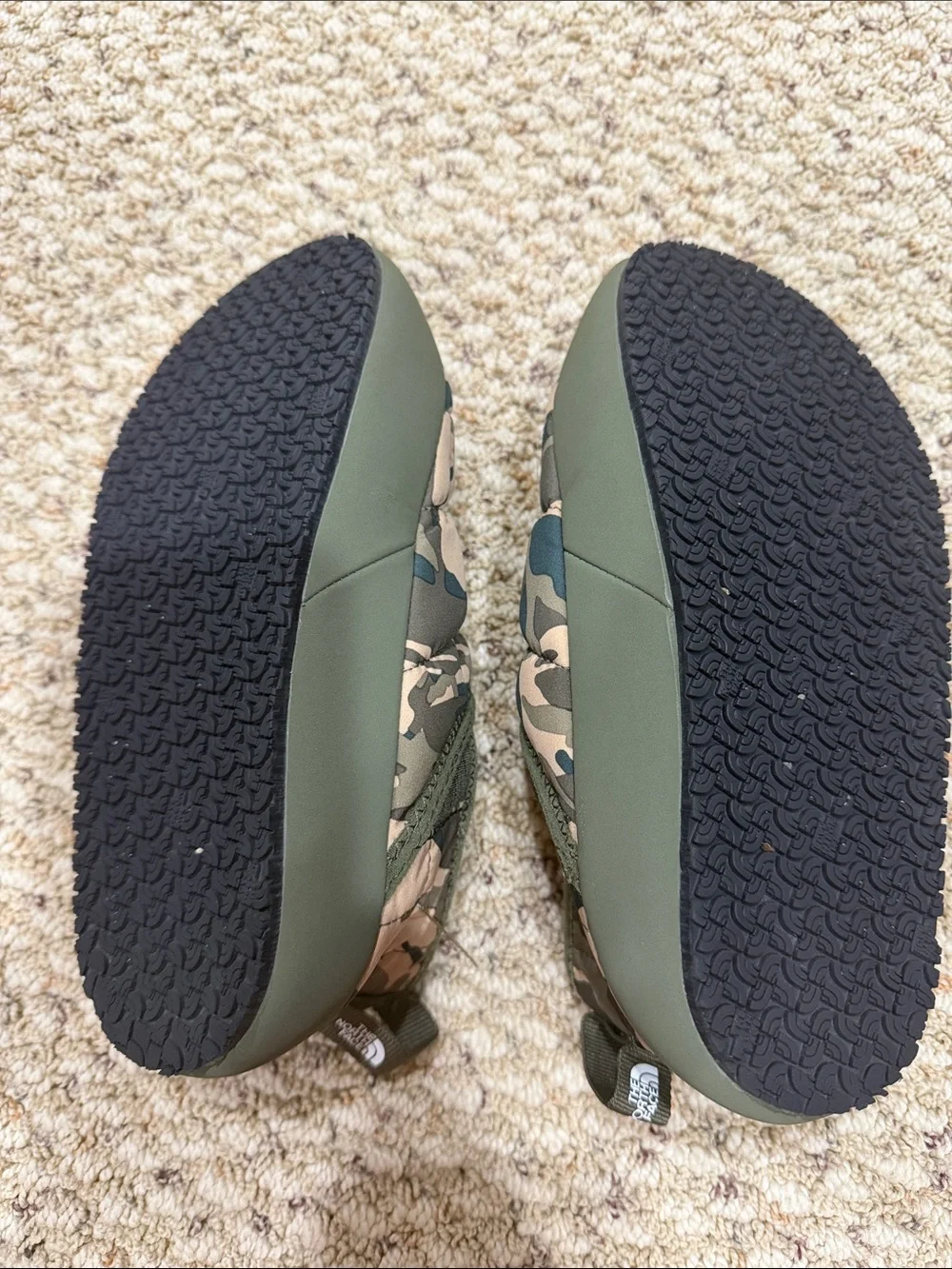 The North Face Kids Camo Quilted Slip-On Slippers - Olive/Tan/Black